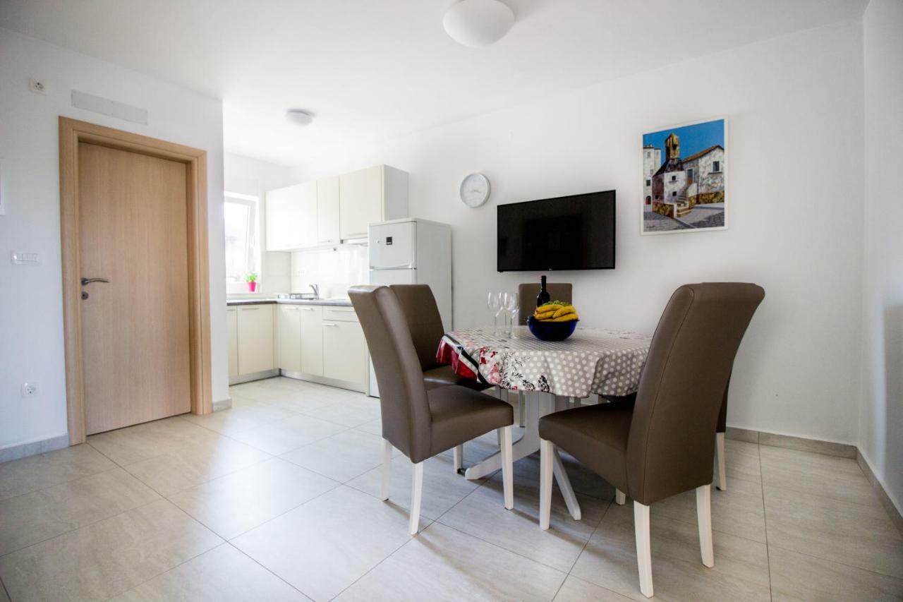 Appartement Colic à Njivice Extérieur photo