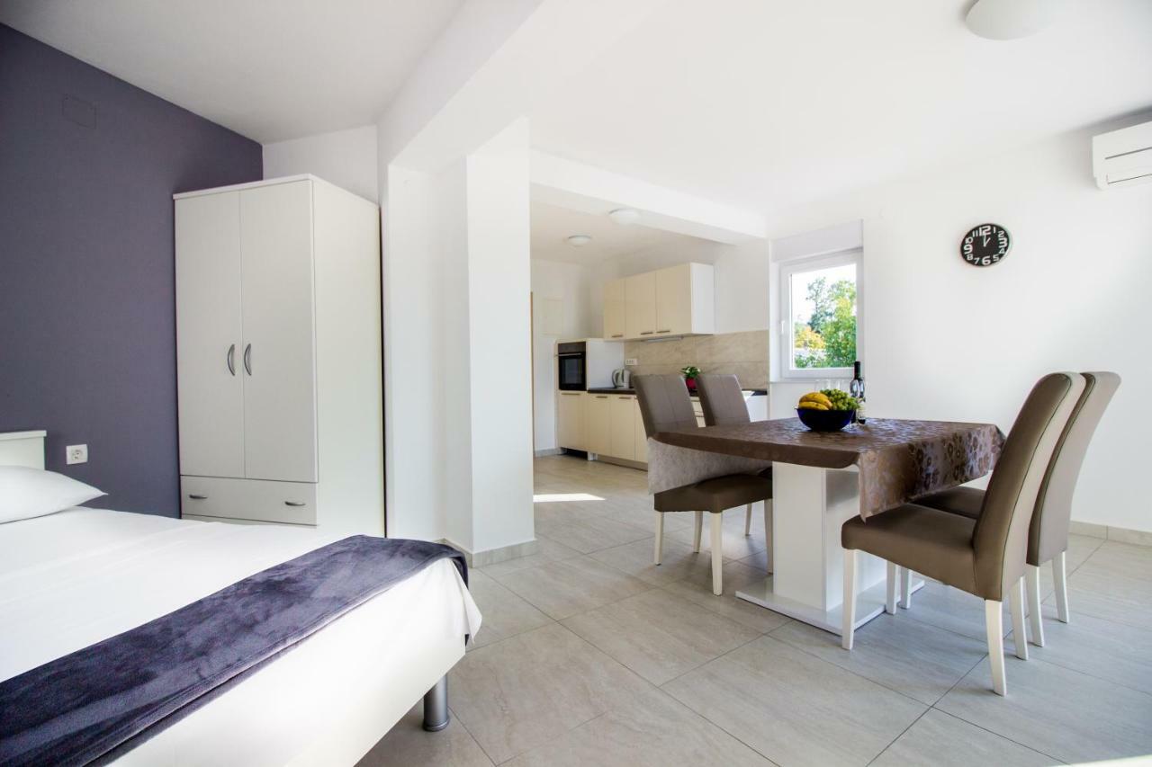 Appartement Colic à Njivice Extérieur photo