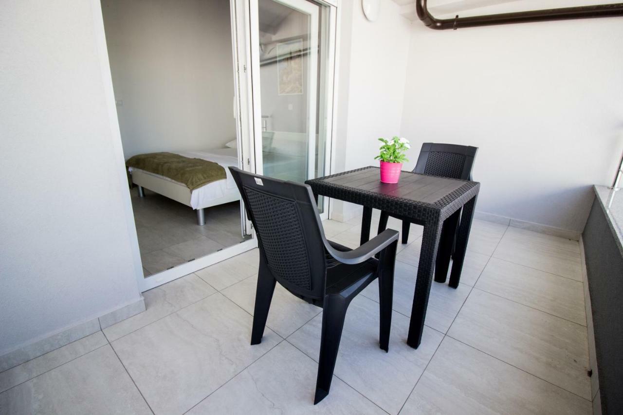 Appartement Colic à Njivice Extérieur photo