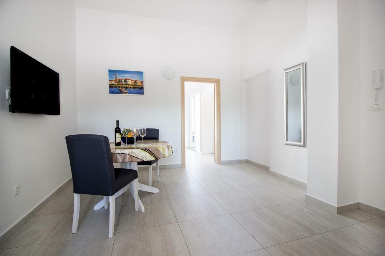 Appartement Colic à Njivice Extérieur photo